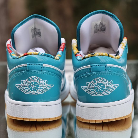 Air Jordan 1 Low Barcelona - Picture 10 of 10